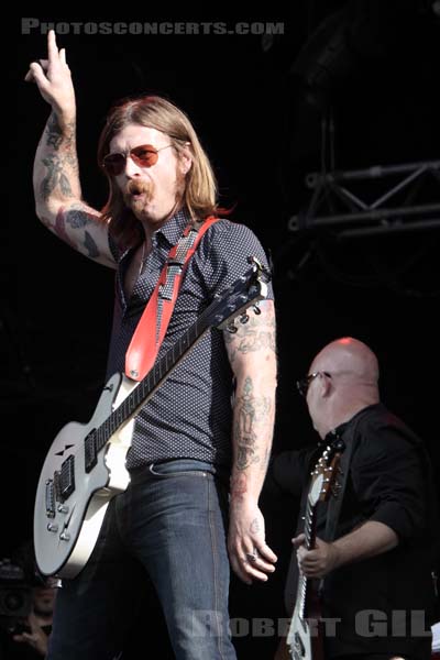 EAGLES OF DEATH METAL - 2009-08-30 - SAINT CLOUD - Domaine National - Grande Scene - 